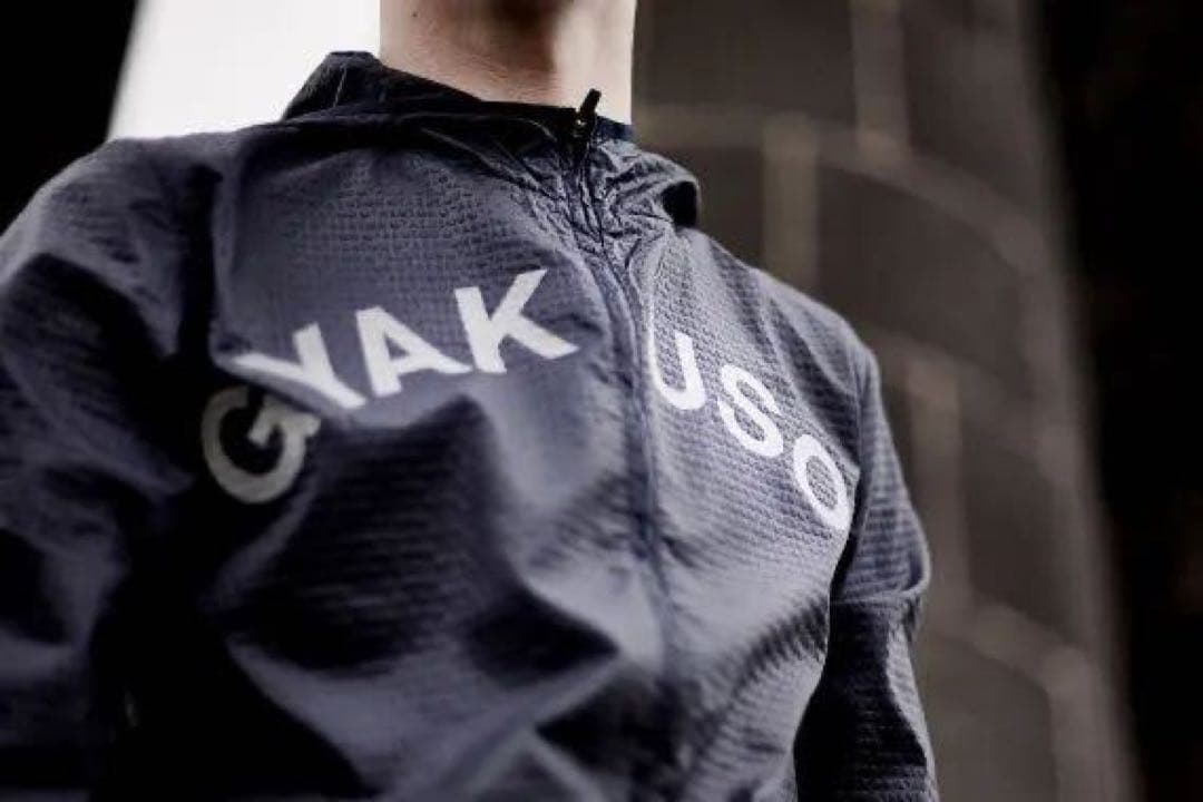 GYAKUSOU ギャクソウ エンボス ウーブン ジャケット パーカー S 美品