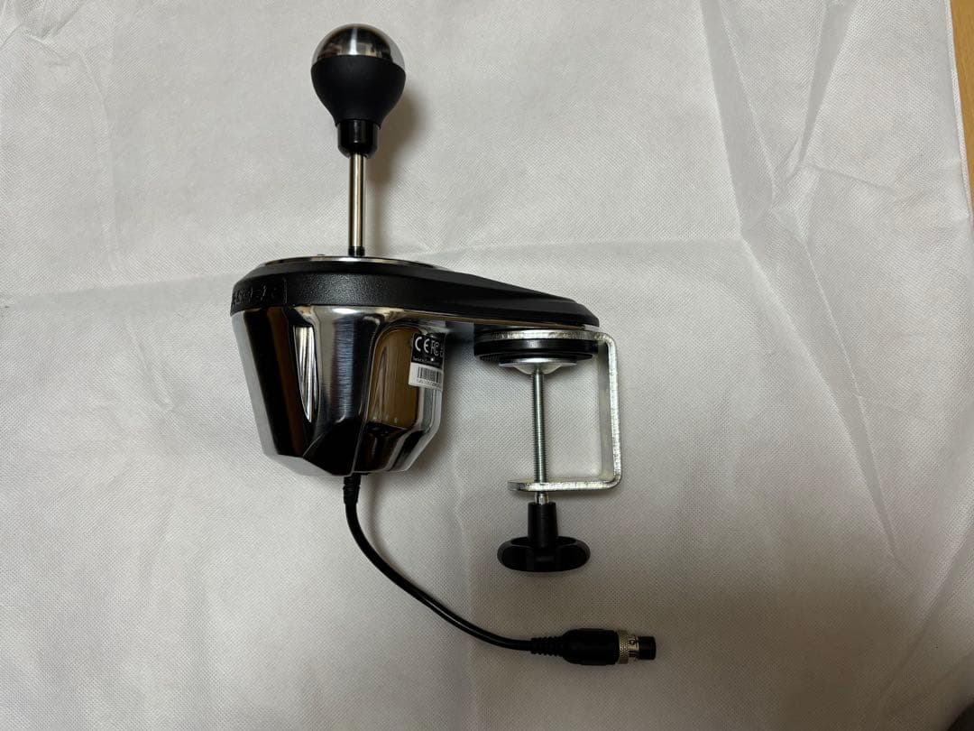 THRUSTMASTER TH8Aシフター Add on shifter