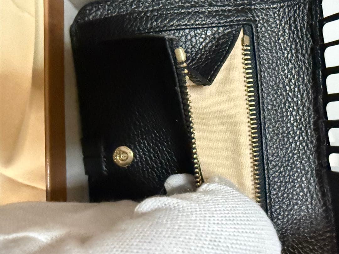 ちー　Chloé ブラック 二つ折り財布