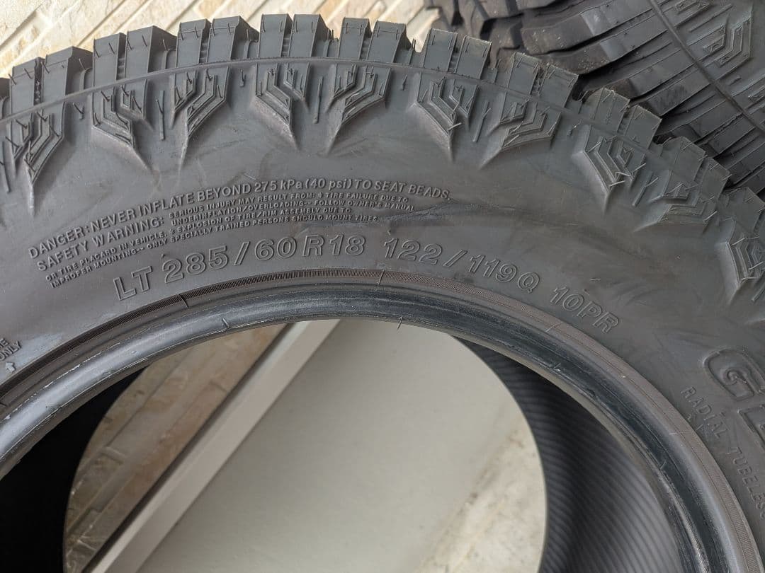 ヨコハマ ジオランダーX-AT LT285/60R18 4本セット
