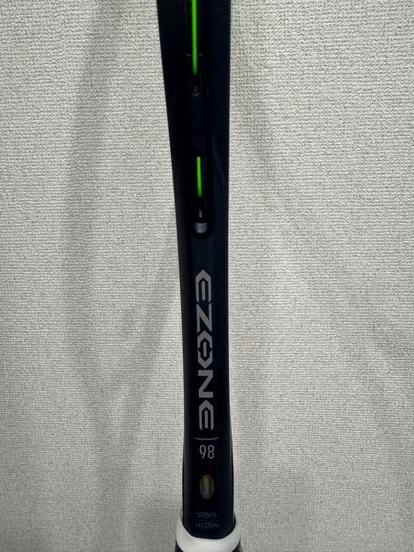 【極美品】ヨネックス　ＥZONE98 アクアナイトブラック　G2