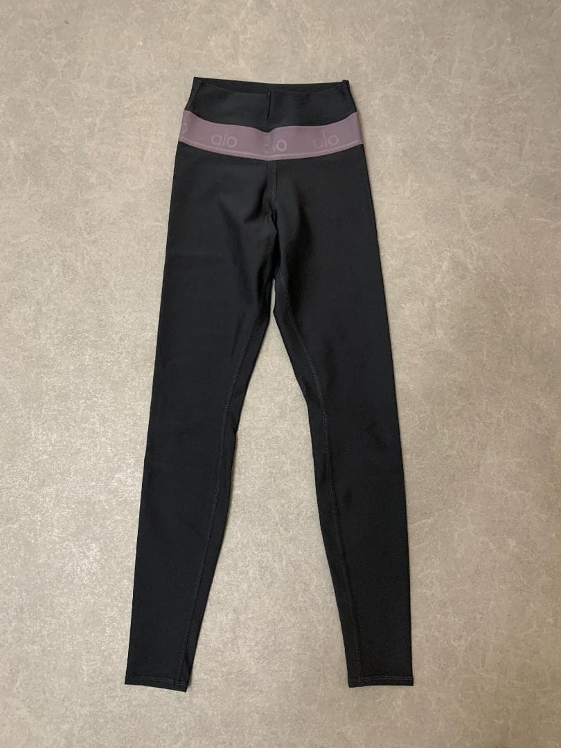 alo YOGA AIRLIFT ハイウエスト SUIT UP レギンス