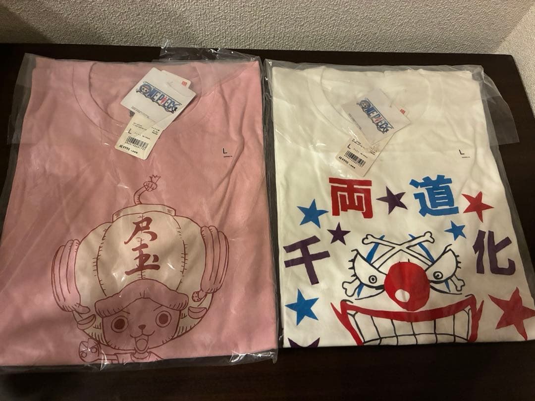 ユニクロUT ワンピースコラボ Tシャツ(Lサイズ)未使用品8種8枚セット