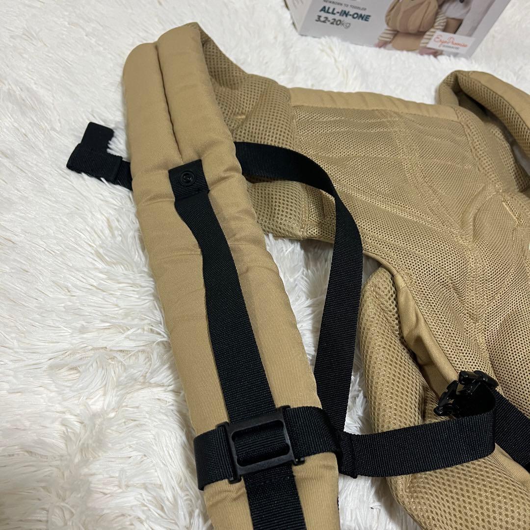 【美品】エルゴベビー　オムニ360 クールエア　ベージュ　抱っこ紐 検印有
