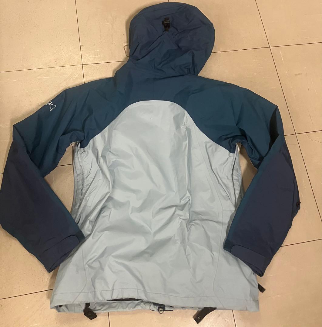バートンAK スノボジャケット　S ゴアテックス　GORE-TEX