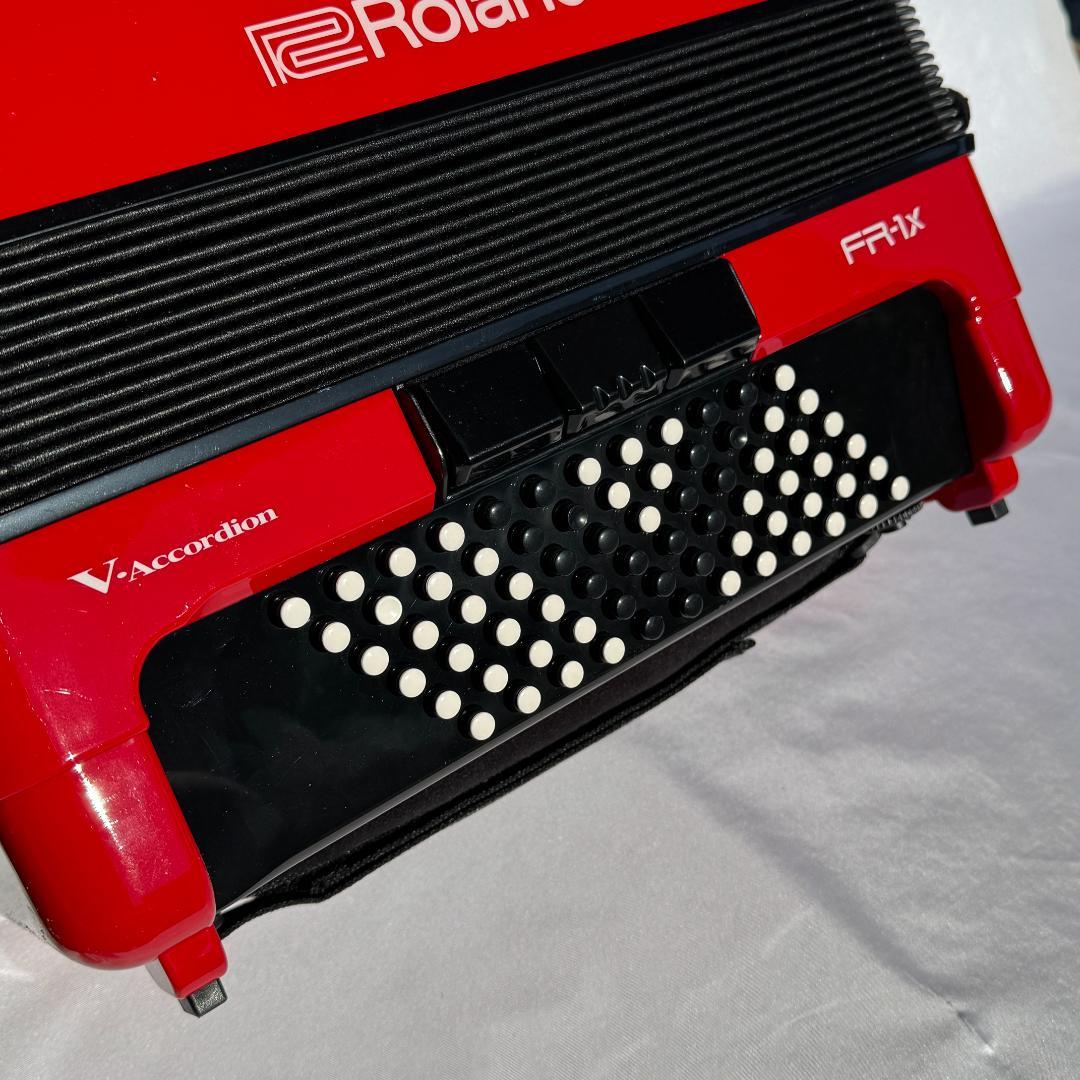 専用ケース付きローランド Vアコーディオン FR-1x 赤　美品！