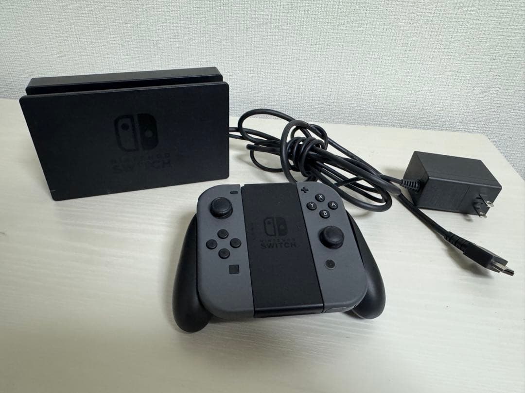 【すぐ遊べる】Switch本体 ソフト4本 マリカ8DX ゼルダ HAC-001