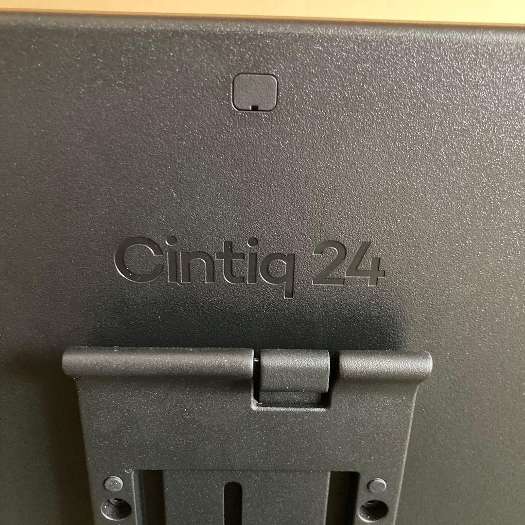 Wacom Cintiq 24 Touch DTH246 タッチ機能付
