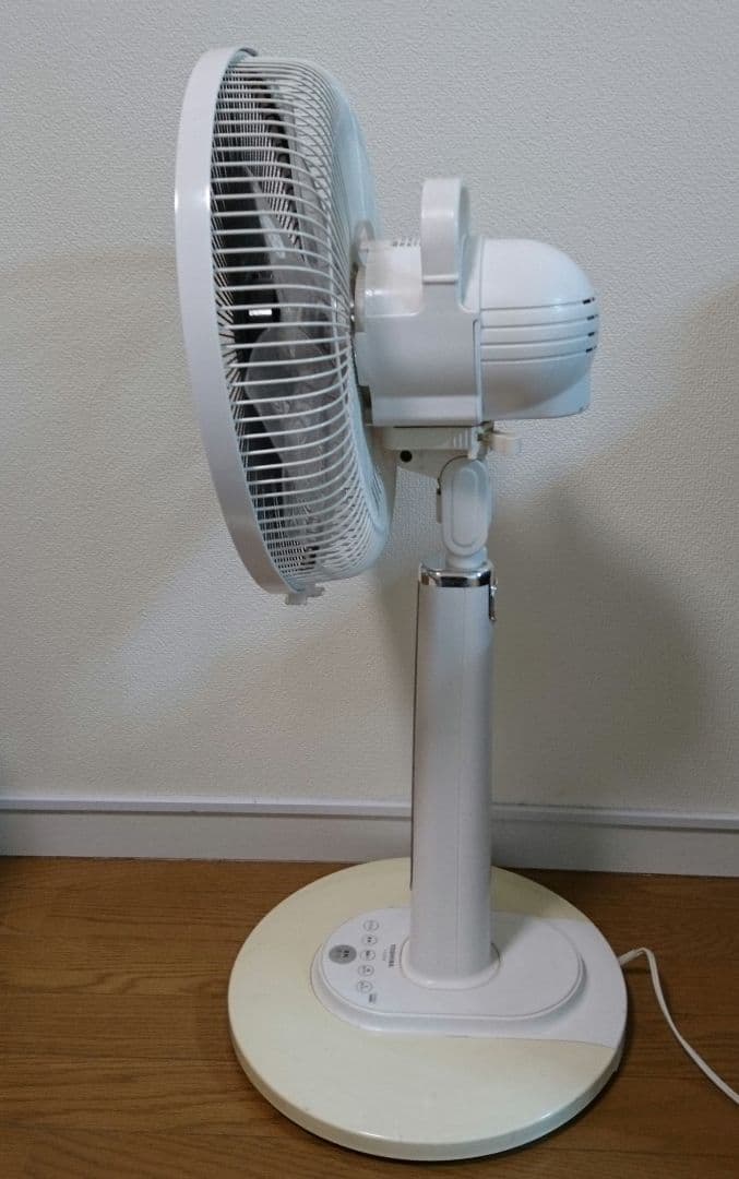 東芝DCモーター扇風機 TOSHIBA F-DLR50 ホワイ