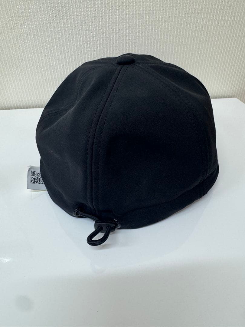 STONE  黒ロゴ付きキャップ