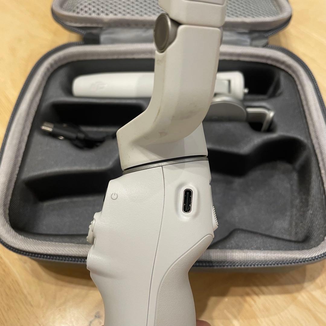 DJI Osmo Mobile 6 (OM6) ケース付 プラチナグレー