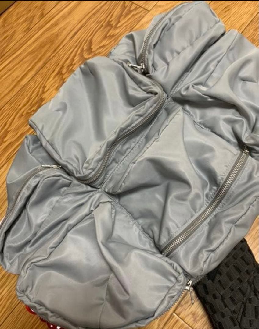 mikiosakabe ミキオサカベ　7 Pockets Body Bag
