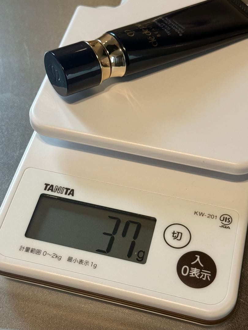 クレドポーボーテ タンクレームエクラn オークル10