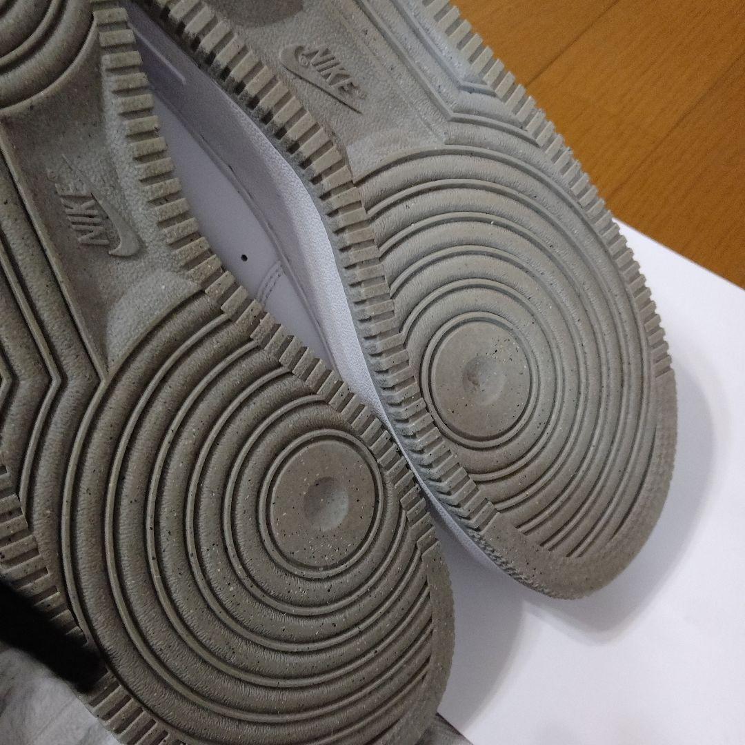 ナイキ エア フォース 1 ’07 ホワイト 26.5cm