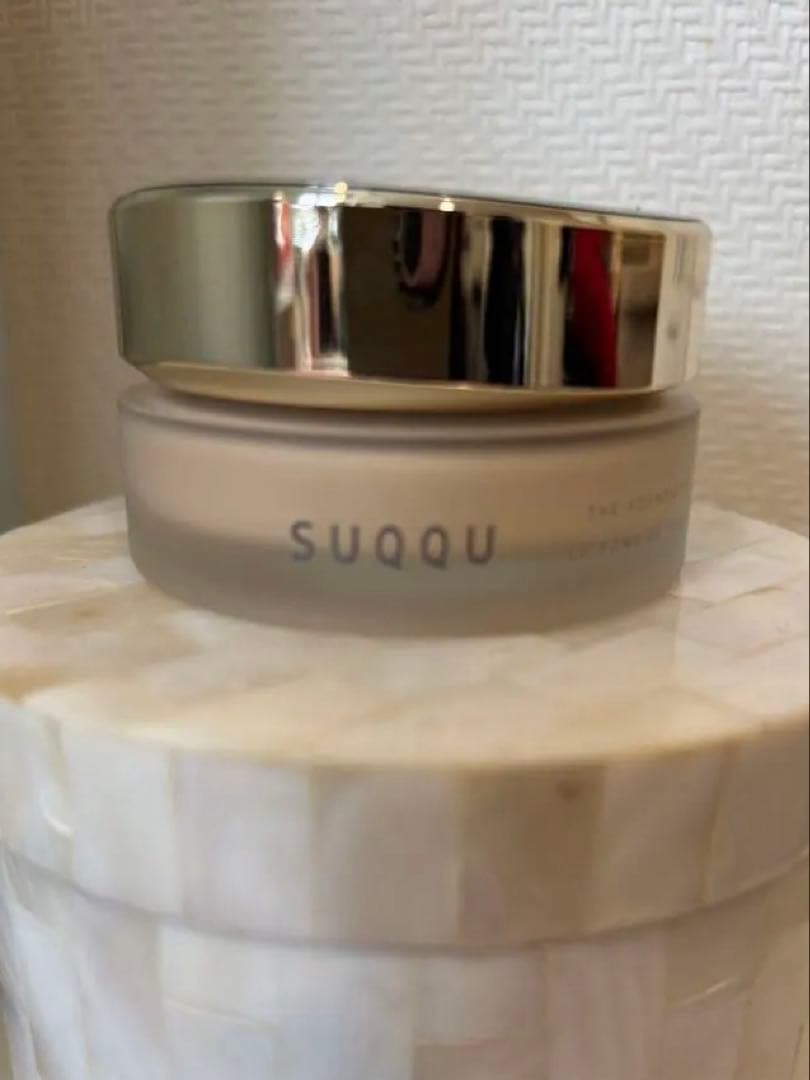 《即購入可！値下げ対応可！即発送！》 SUQQU ファンデーション110
