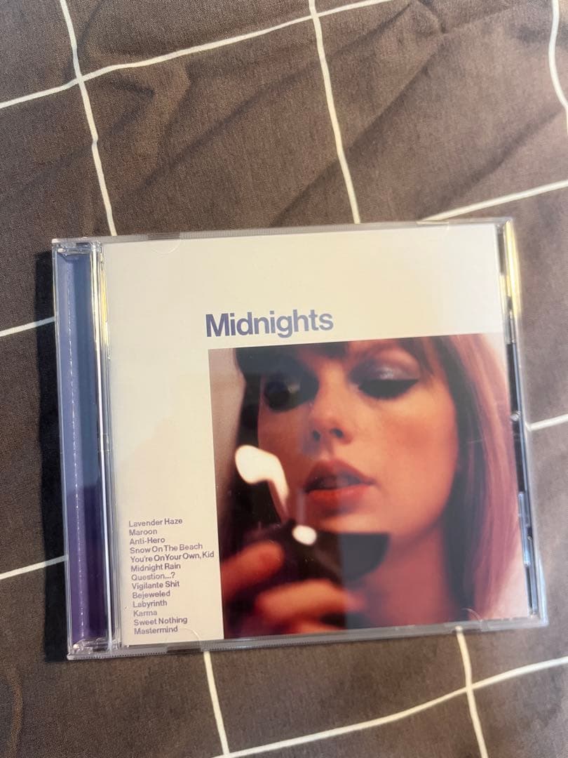 Taylor Swift Midnights サインアートカード入り