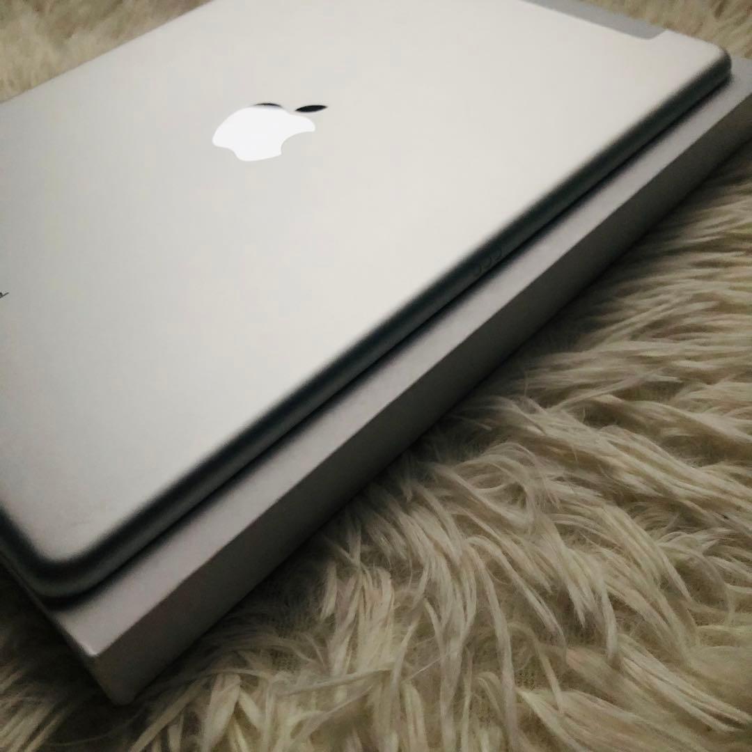 【早い者勝ち】iPad 第8世代 128GB SIMフリー【すぐ発送】