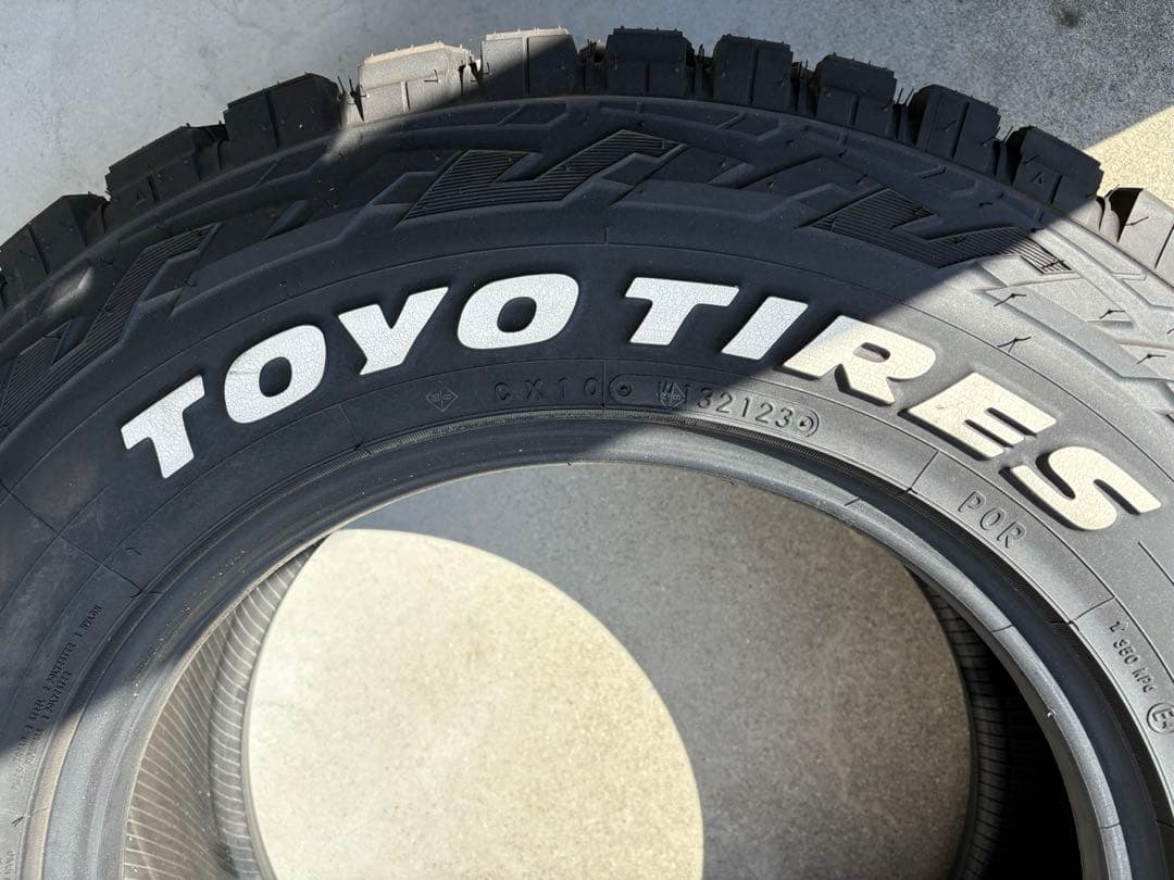 【スペア使用】225/70R16 TOYOタイヤ オープンカントリー RT １本