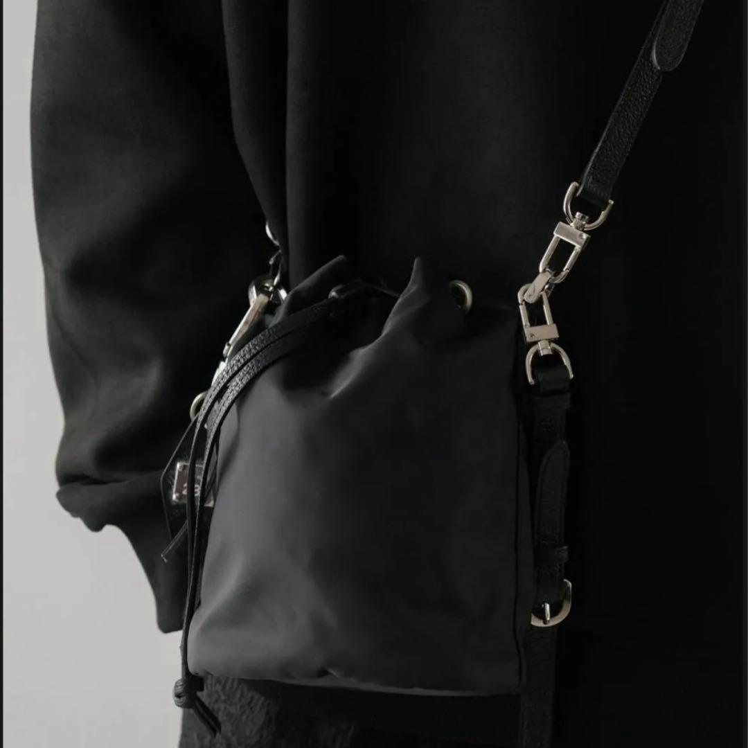 バッグ LUXURY MATERIAL DRAWSTRING BAG by LIMONT