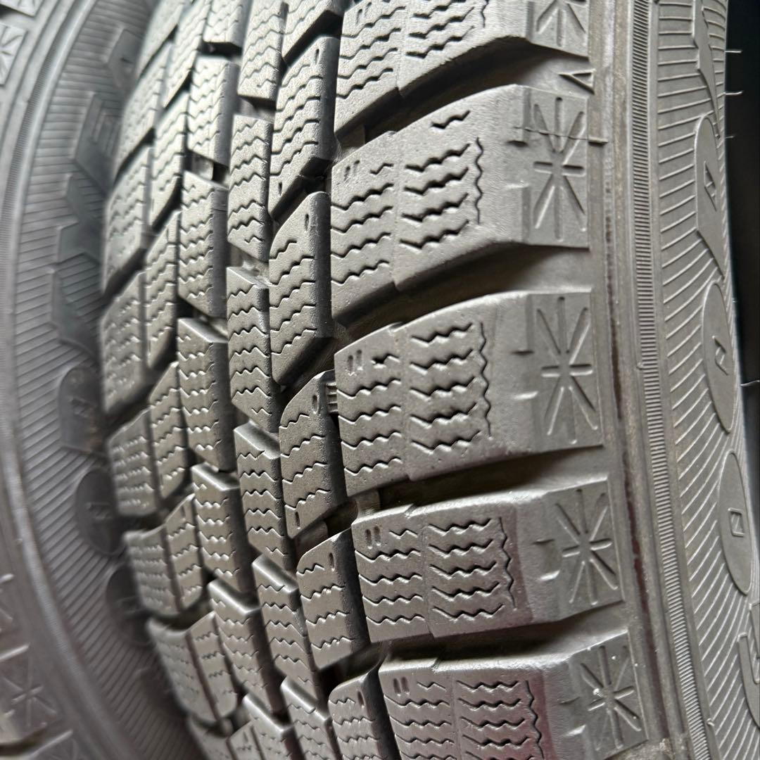 【溝あり！】185/65R15 スタッドレスタイヤ 4本セット グッドイヤー