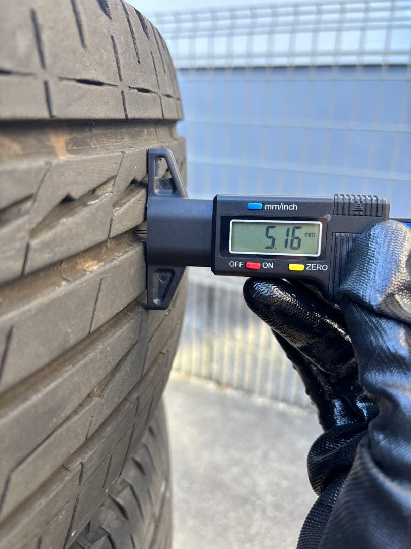 ①225/60R18 ブリヂストン　アレンザ　LX100 ４本のうち2本