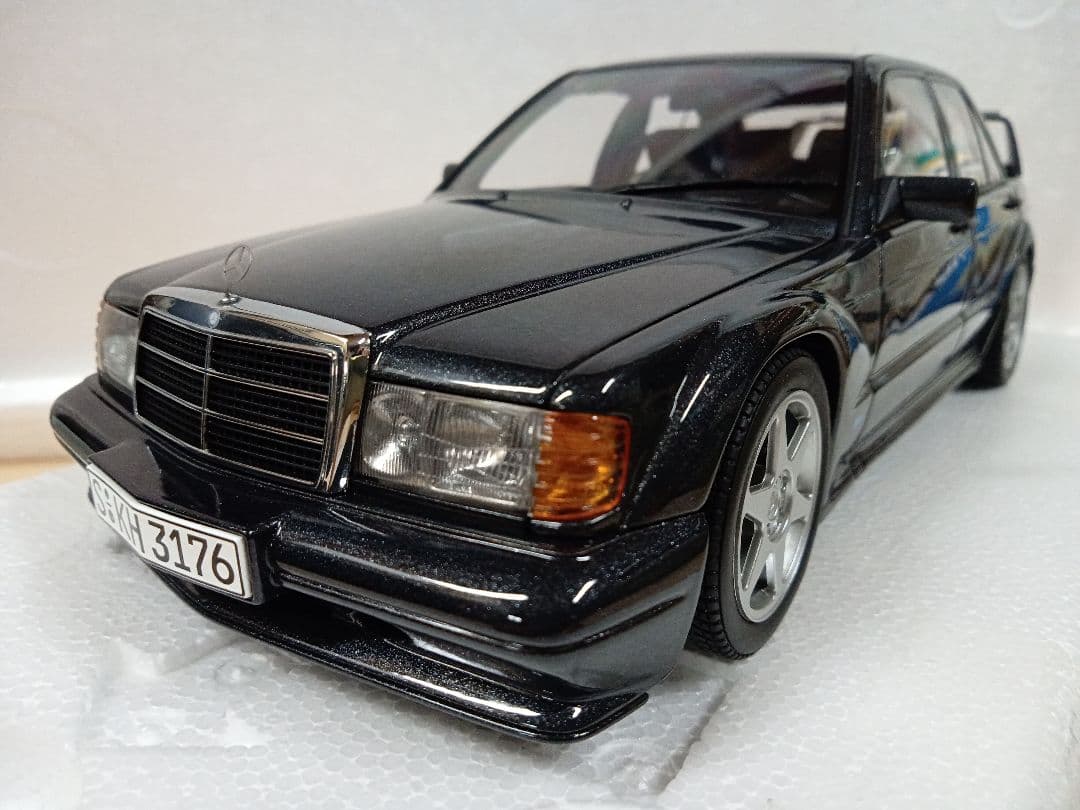オートアート 1/18 メルセデスベンツ 190E 2.5-16 EVO Ⅱ 黒