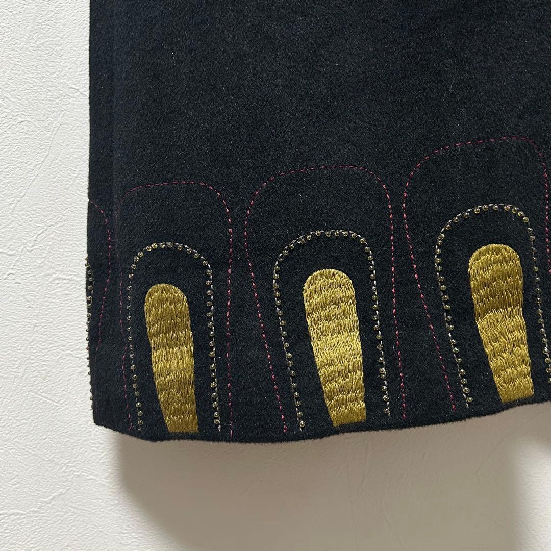 ホコモモラ　ノーカラーコート　ドレスコート　アンゴラ混　刺繍　Aライン