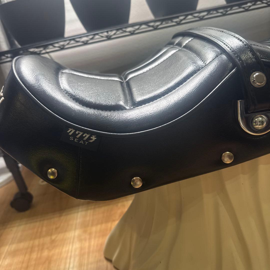 美品　ゼファー750 カワグチシート　サムズアップ　猫背 美品