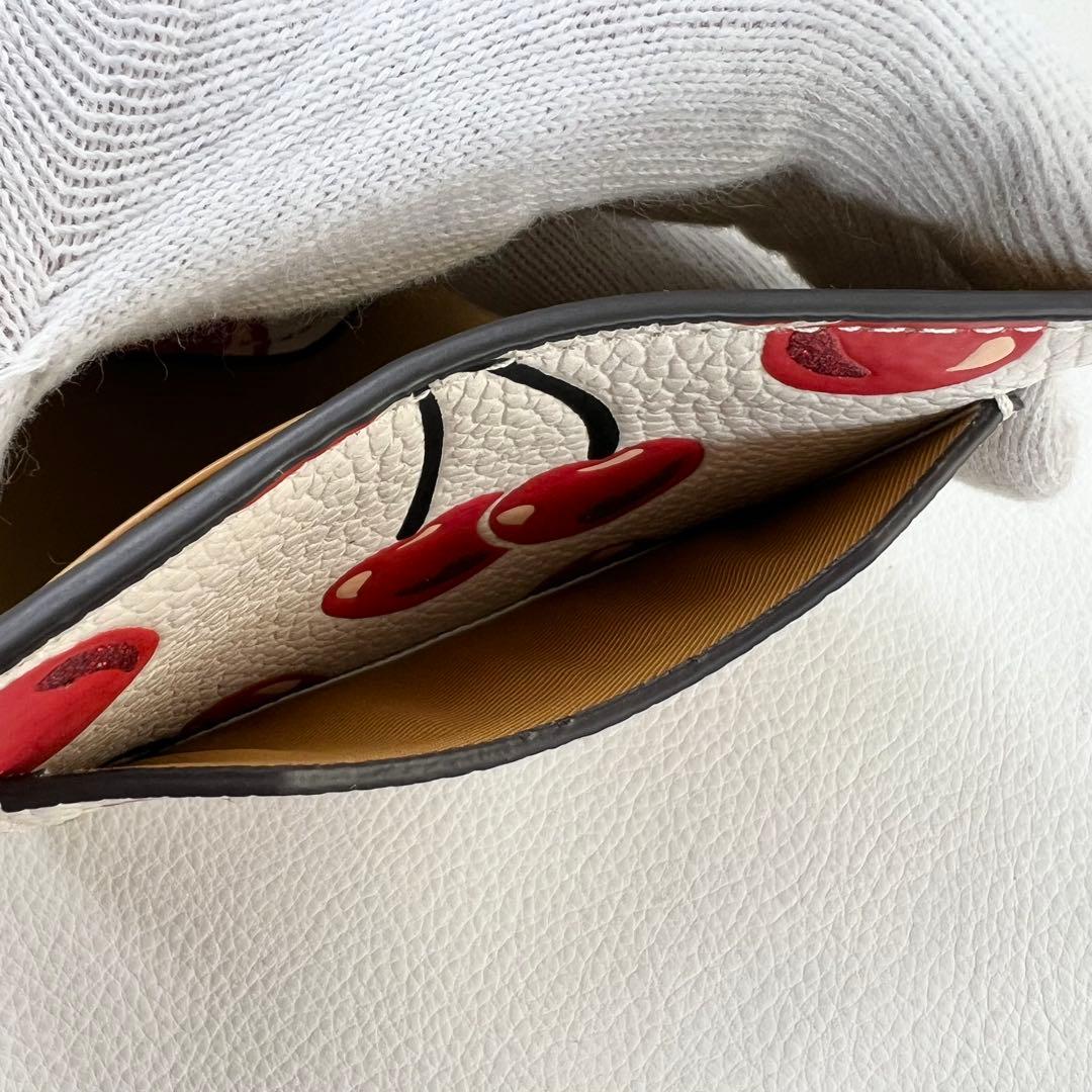 【未使用級】COACH 三つ折り財布 ウィン ウォレット チェリー さくらんぼ