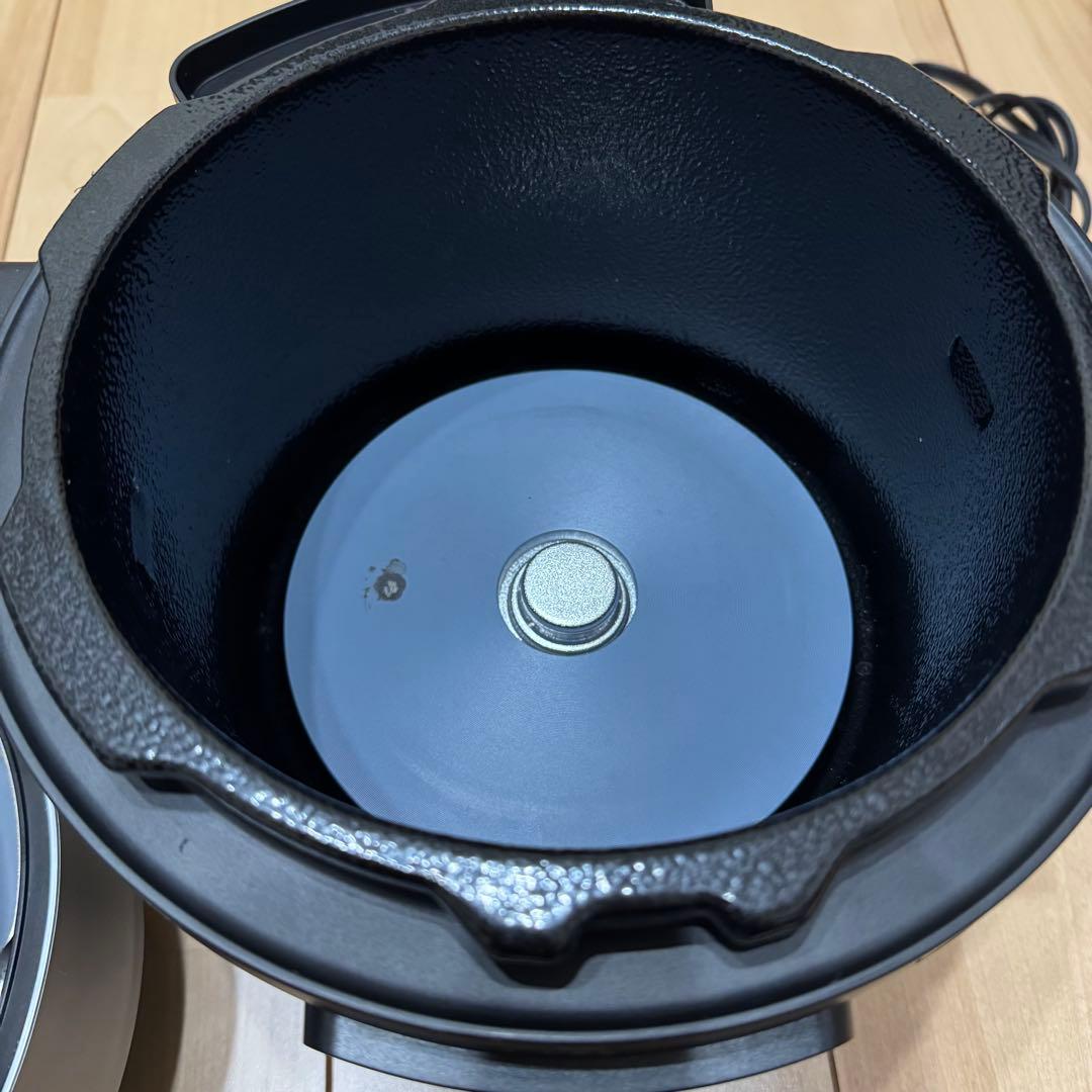 東芝電気圧力鍋　RCP-30R TOSHIBA