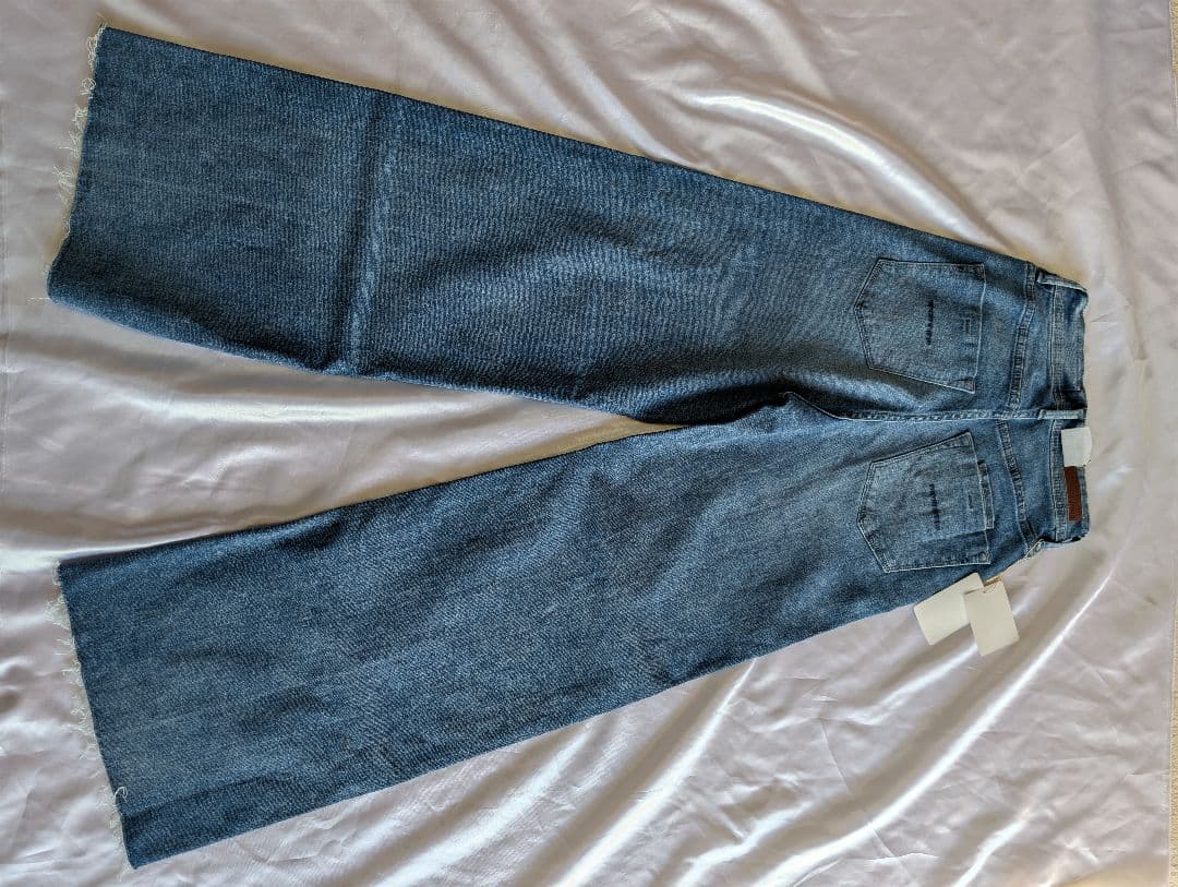 新品未使用　YANUK ワイドフレア デニムパンツ　Wide Flare