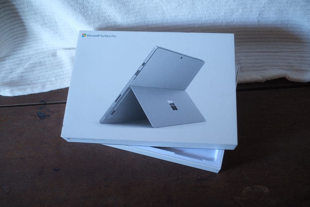 Surface Pro 6 タイプカバーケース・充電器