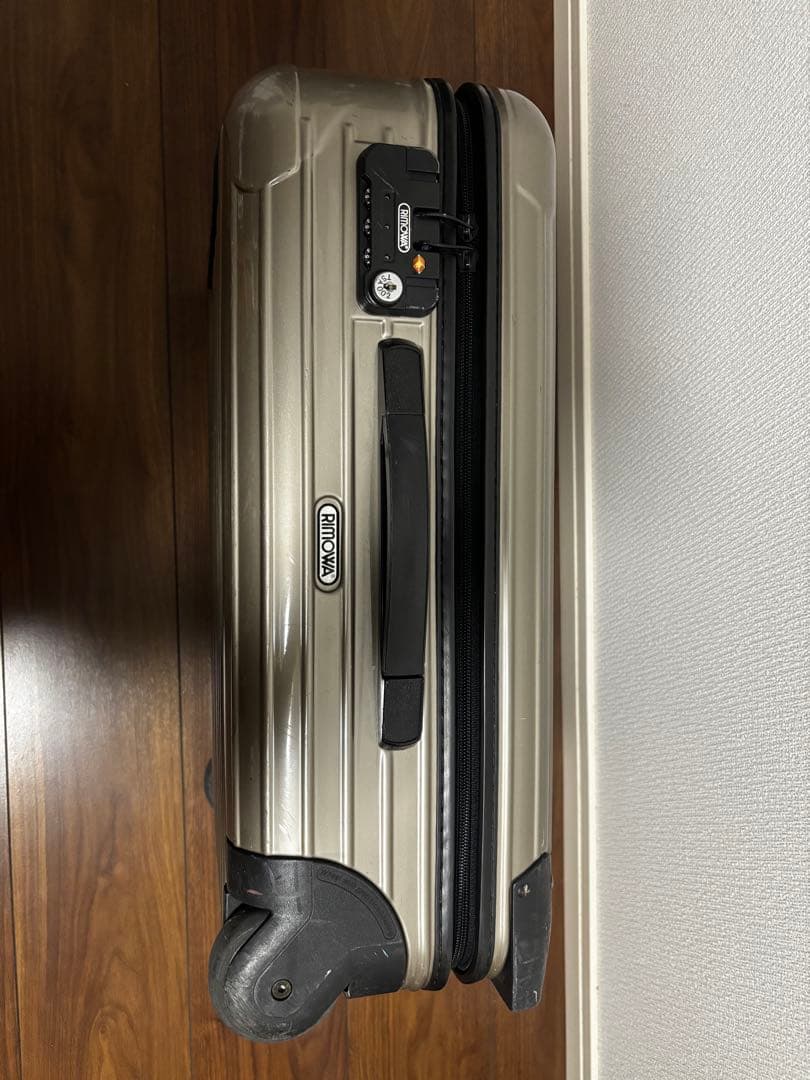 【美品】RIMOWA　サルサ　スーツケース　機内持ち込み　シャンパンゴールド