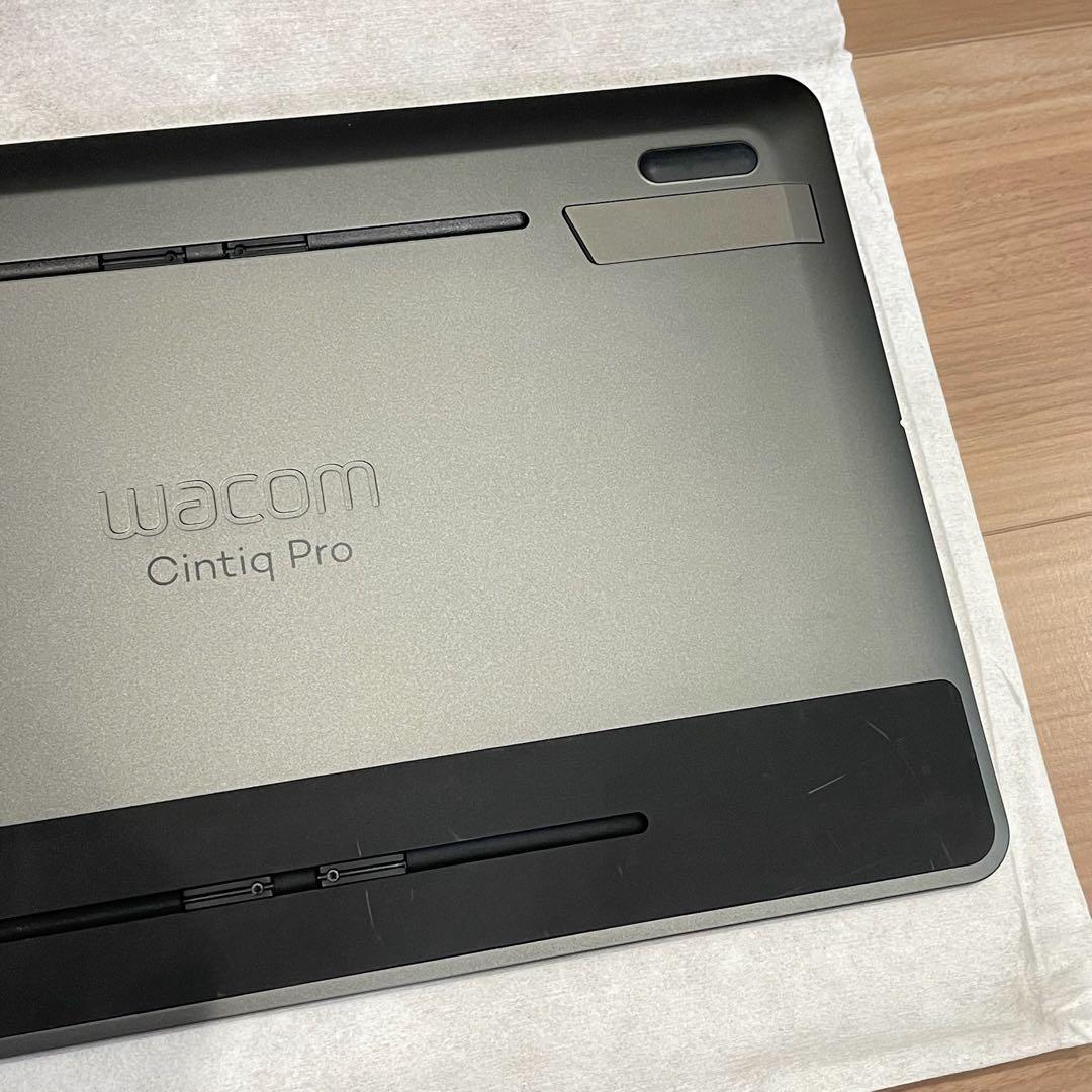 Wacom Cintiq Pro 13 DTH-1320 ワコム　液タブ