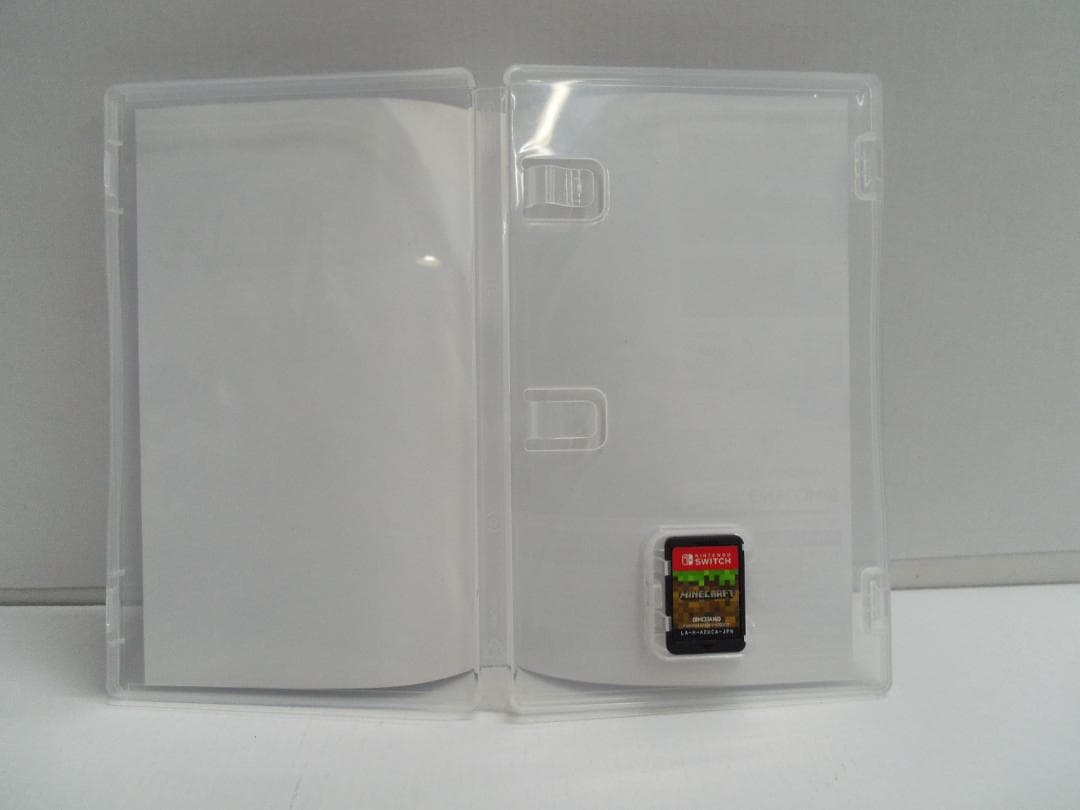 【中古】Switchソフト あつまれどうぶつの森 & マインクラフト　セット