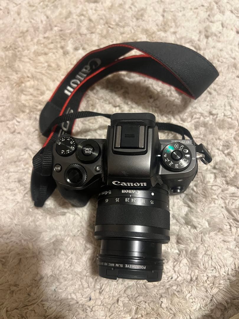 Canon EOS M5カメラ