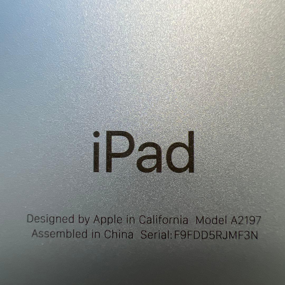 よ＊【美品】Apple iPad 7世代 シルバー A2197 本体のみ