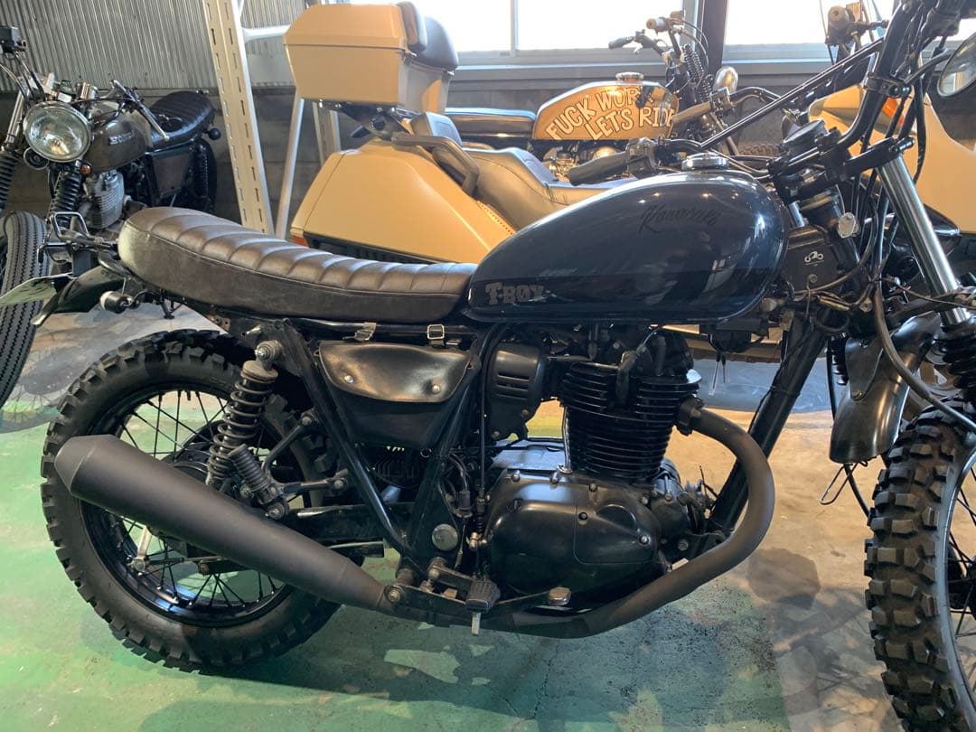 Kawasaki250TR用 カスタムシート 新品 張り替え済み 純正ベース使用