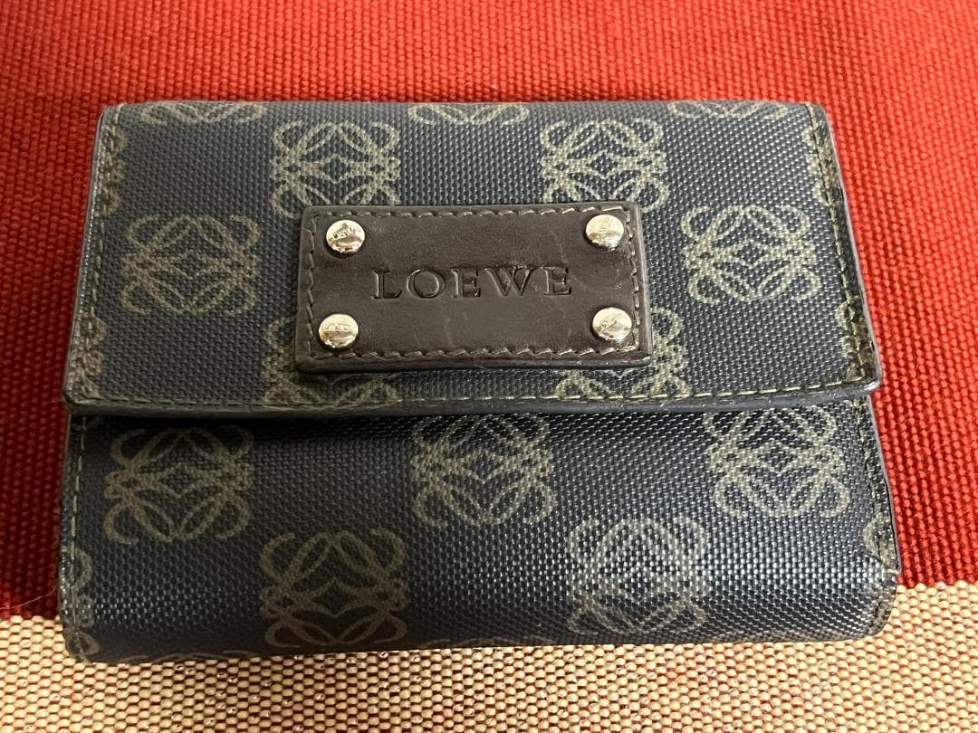 (4391)LOEWE ロエベ アナグラム 三つ折り財布 がま口 総柄