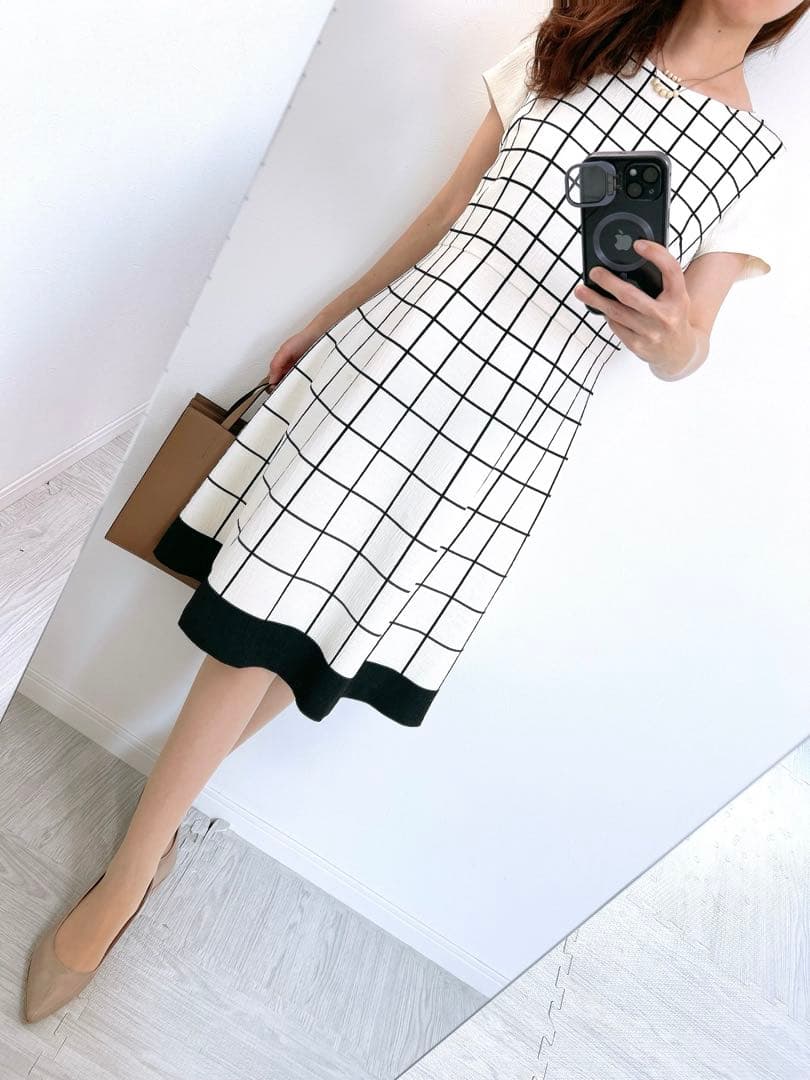 【新品タグつき✨】定価31,900円❤️アマカ✨サイズ38✨洗えるワンピース