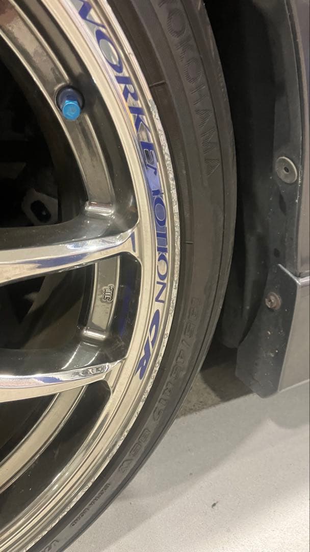 エモーション　cr kiwami １７インチ　4穴 pcd100