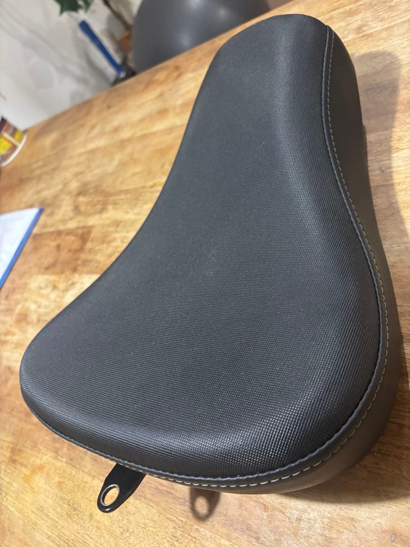ハーレー スポーツスター 純正 ソロ シート シングルシート