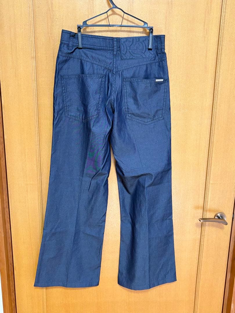 新品　Salvatore Ferragamo フレアパンツ　デニム 38