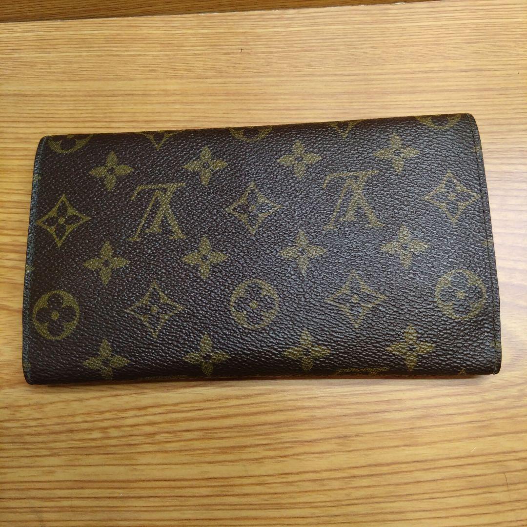 ルイヴィトン　ポルトフォイユインターナショナル　モノグラム　三つ折り財布