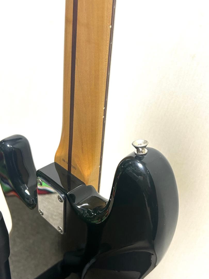 美品Fender Japan ベースギターPB-43. BLK custom