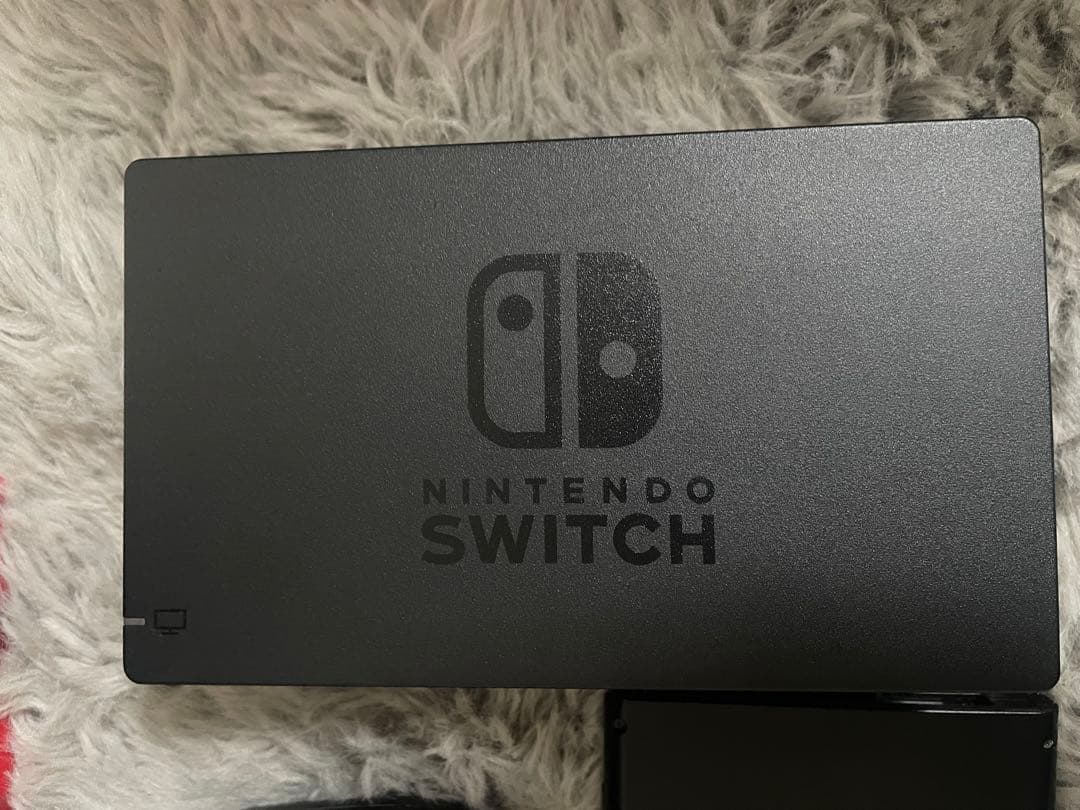 Nintendo Switch 本体 + マリオカート8 デラックス