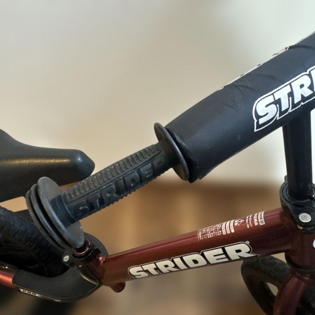 ストライダープロ 12インチ-スタンド＆キャリーバック付-限定メタリックマルーン
