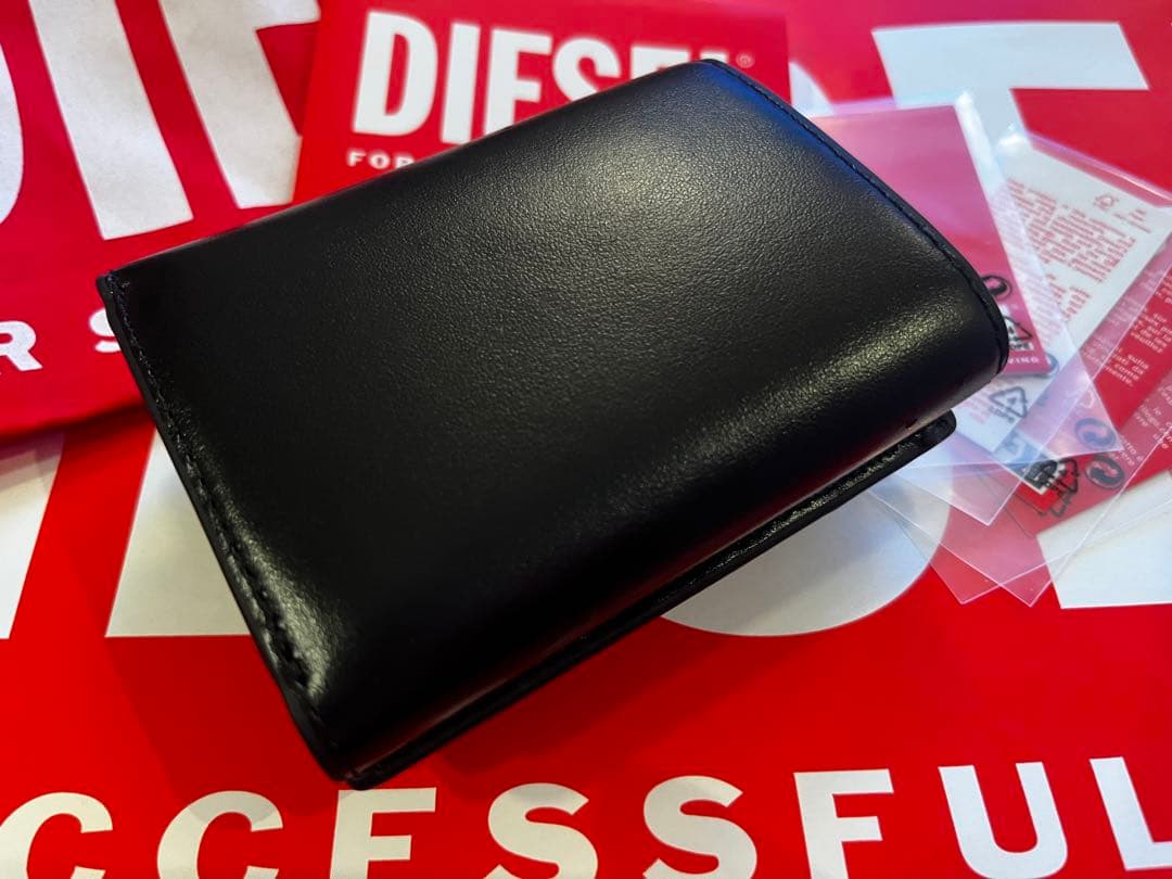 新品　DIESEL 三つ折り財布