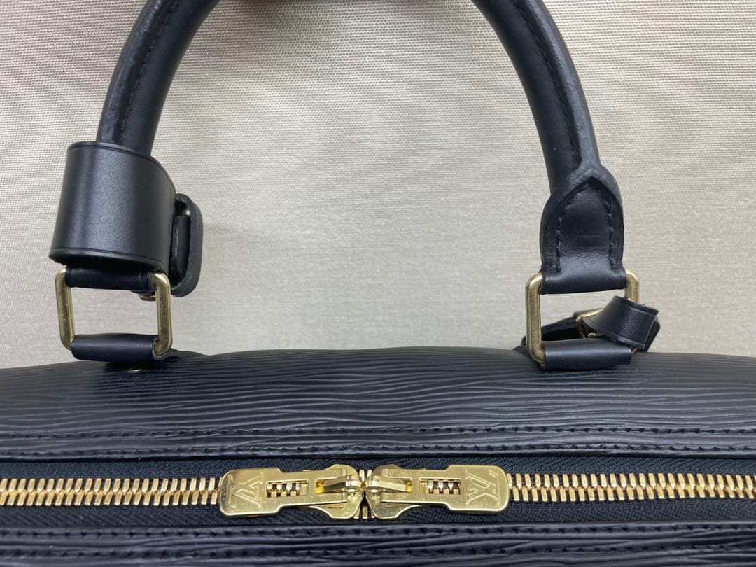 Louis Vuitton エピ キーポル50 ボストンバッグ ブラック 黒