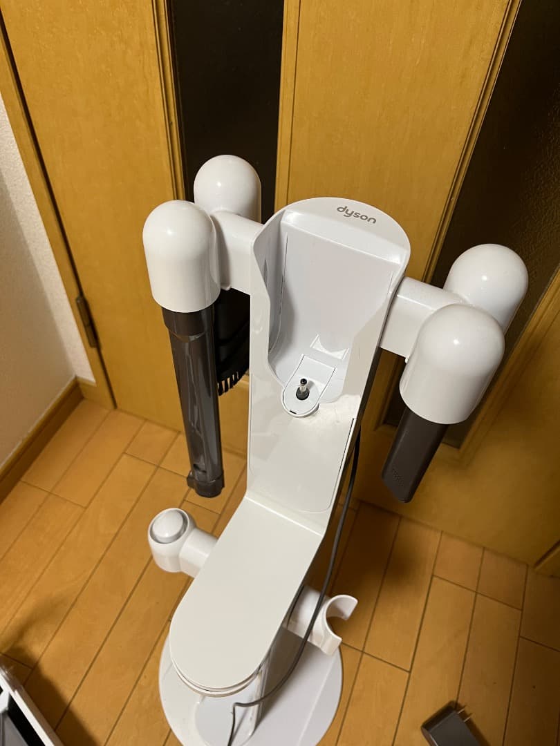 Dyson Cyclone V10 Fluffy + フロアドッグ【値下げ】